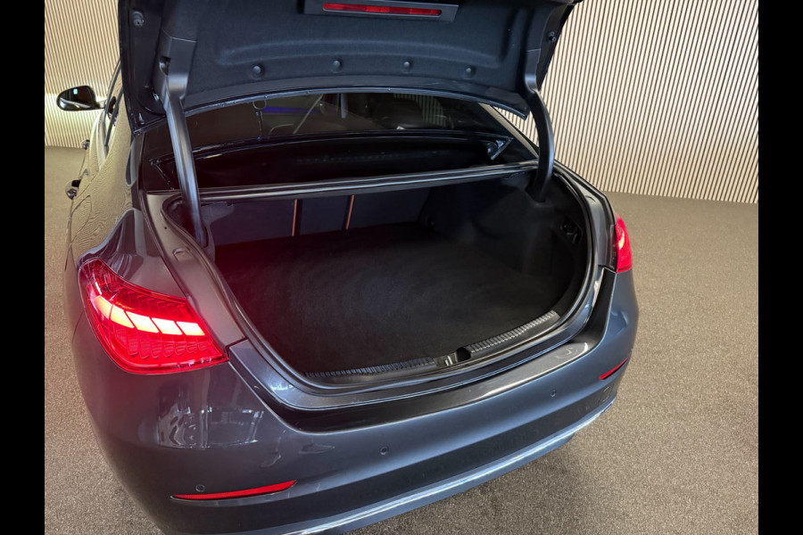 Mercedes-Benz C-Klasse 300e Avantgarde-SOH 99%-PANORAMA-CAMERA-DODE HOEK-APPLE CARPLAY-COMPLEET