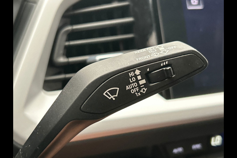 Audi Q4 e-tron 50 quattro Advanced edition 77 kWh | Trekhaak | Head-Up | 93,77 % SOH| Stoelverwarming | Adaptieve Cruise/Control |