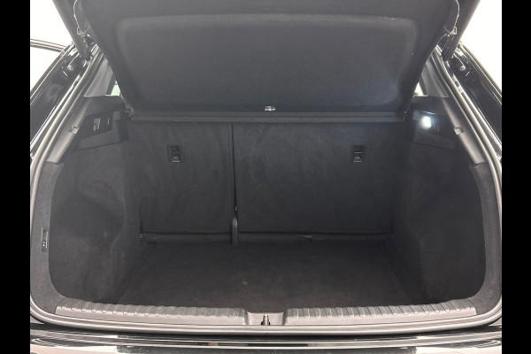 Audi Q4 e-tron 50 quattro Advanced edition 77 kWh | Trekhaak | Head-Up | 93,77 % SOH| Stoelverwarming | Adaptieve Cruise/Control |