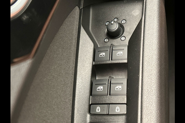 Audi Q4 e-tron 50 quattro Advanced edition 77 kWh | Trekhaak | Head-Up | 93,77 % SOH| Stoelverwarming | Adaptieve Cruise/Control |