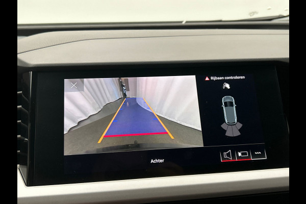 Audi Q4 e-tron 50 quattro Advanced edition 77 kWh | Trekhaak | Head-Up | 93,77 % SOH| Stoelverwarming | Adaptieve Cruise/Control |