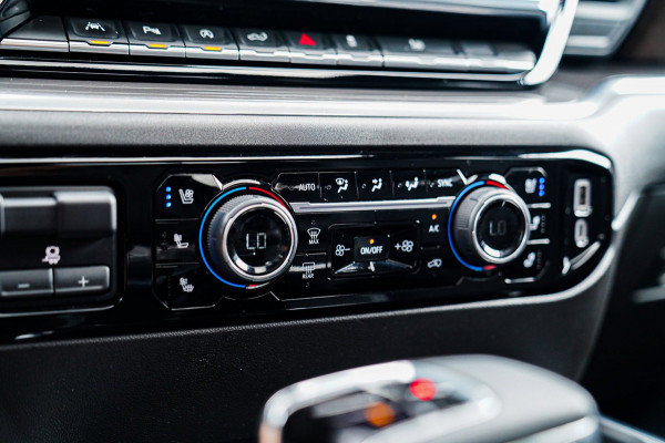 Chevrolet Silverado High Country | Stoelverkoeling | Head Up Display | 360 Camera | Bose | Panorama dak | Memory | Apple Carplay