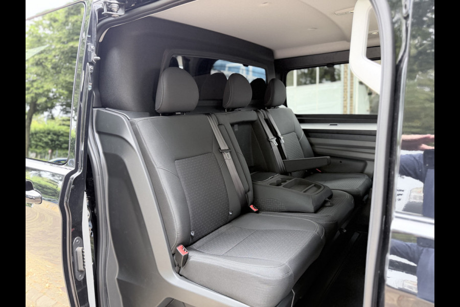 Ford Transit Custom 320 2.0 TDCI L2H1 Dubbel cabine Black Edition 19 inch, Stoelverwarming, Carplay, etc Snoeks Luxe dubbele cabine met alle opties