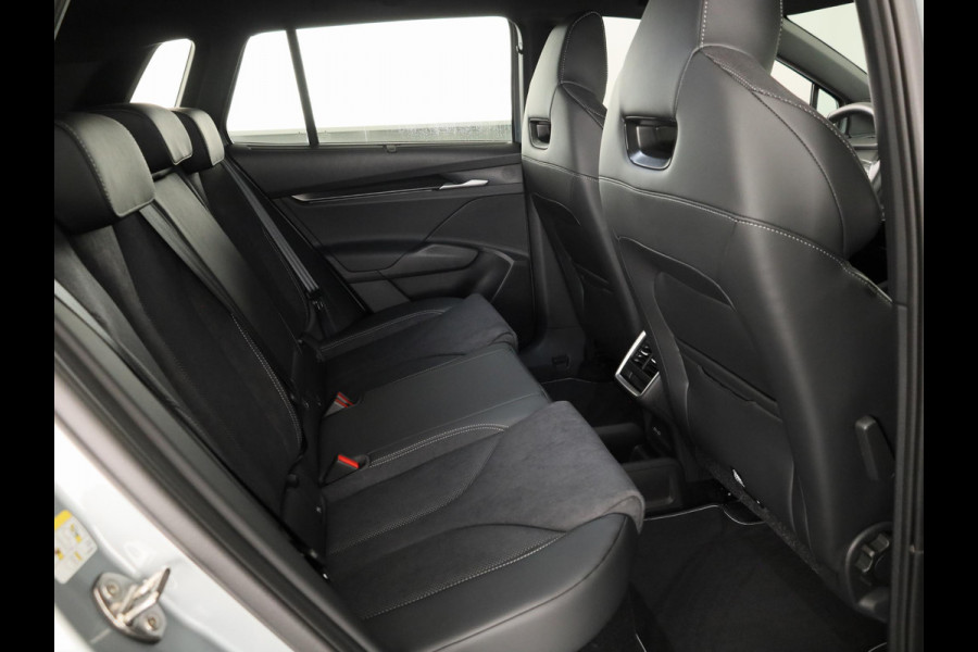 Škoda Elroq 85 Sportline 286 pk | Business Upgrade pakket - Advanced | Light band