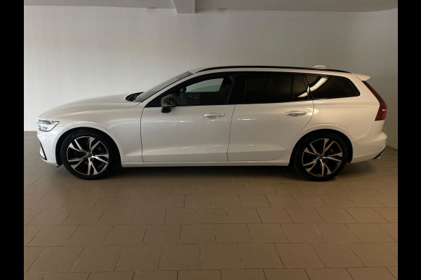 Volvo V60 2.0 B3 R-Design AUTOMAAT AIRCO NAVI CRUISE BLUETOOTH ELEK STOELEN HARMAN KARDON VELGEN CAMERA PRIVACYGLAS NETTE AUTO