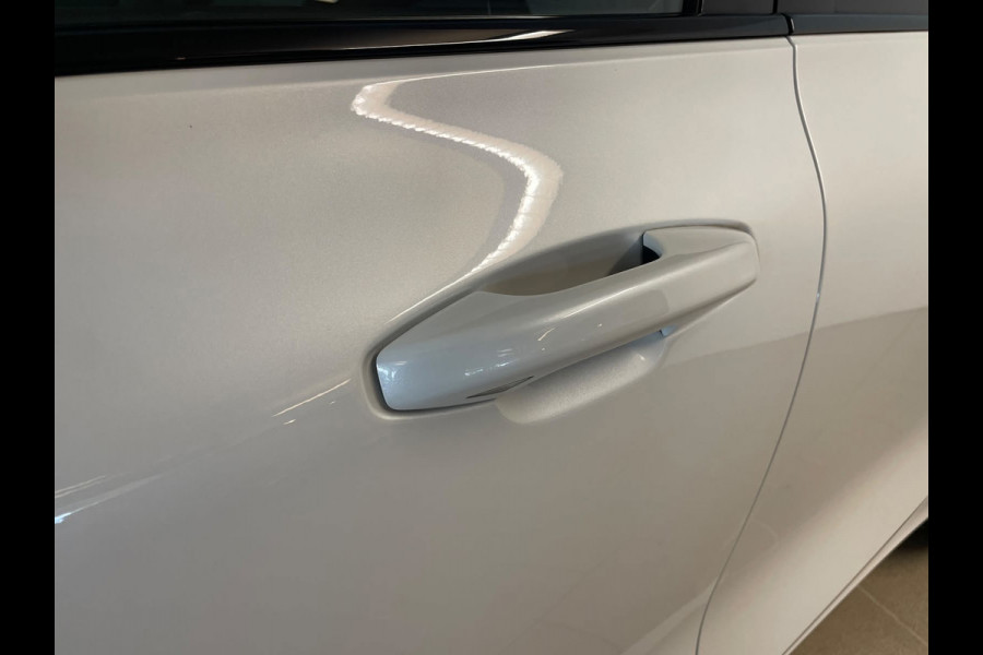 Volvo V60 2.0 B3 R-Design AUTOMAAT AIRCO NAVI CRUISE BLUETOOTH ELEK STOELEN HARMAN KARDON VELGEN CAMERA PRIVACYGLAS NETTE AUTO