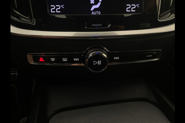 Volvo V60 2.0 B3 R-Design AUTOMAAT AIRCO NAVI CRUISE BLUETOOTH ELEK STOELEN HARMAN KARDON VELGEN CAMERA PRIVACYGLAS NETTE AUTO