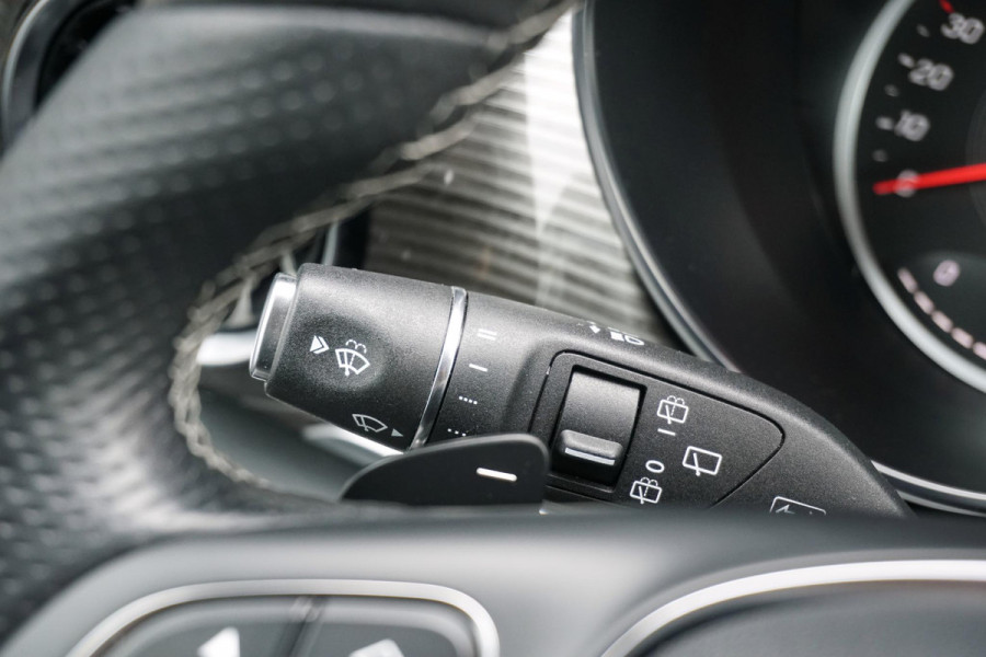 Mercedes-Benz Eqv 300 L3 90 kWh 6-pers lounge + LUCHTVERING / BURMESTER / 360 CAMERA / ELEK. SCHUIFDEUREN