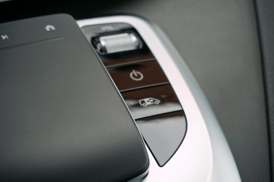 Mercedes-Benz Eqv 300 L3 90 kWh 6-pers lounge + LUCHTVERING / BURMESTER / 360 CAMERA / ELEK. SCHUIFDEUREN