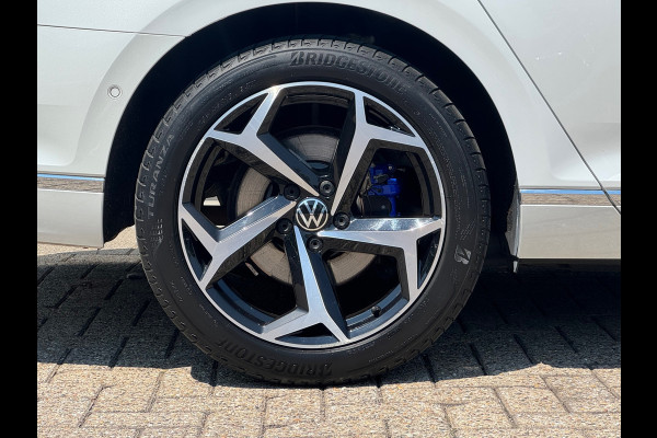 Volkswagen Passat Variant 1.4 TSI * Panoramadak * Stoelen met geheugen * Trekhaak *