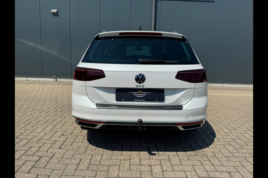 Volkswagen Passat Variant 1.4 TSI * Panoramadak * Stoelen met geheugen * Trekhaak *