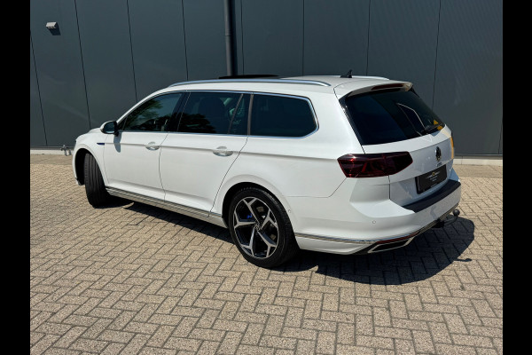 Volkswagen Passat Variant 1.4 TSI * Panoramadak * Stoelen met geheugen * Trekhaak *