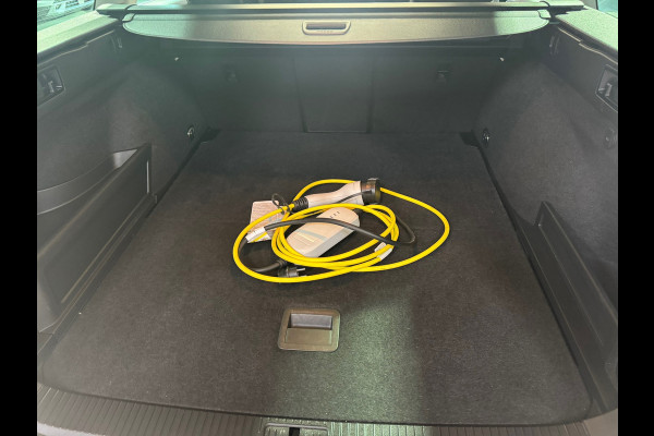 Volkswagen Passat Variant 1.4 TSI * Panoramadak * Stoelen met geheugen * Trekhaak *