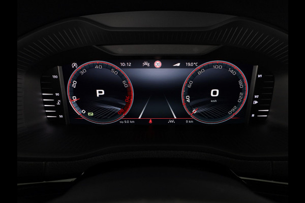 Škoda Karoq Sportline Ultimate 1.5 TSI ACT 150 pk 7 versn. DSG | Wegklapbare Trekhaak | Travel Assist Pakket Plus | Virual Pedal | 19 Inch Velgen Sagitarius