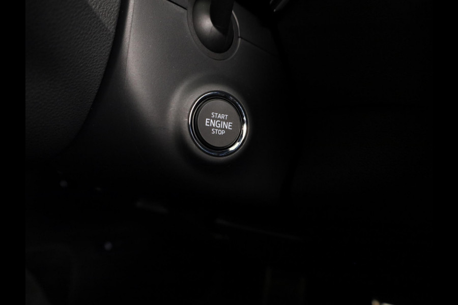 Škoda Karoq Sportline Ultimate 1.5 TSI ACT 150 pk 7 versn. DSG | Wegklapbare Trekhaak | Travel Assist Pakket Plus | Virual Pedal | 19 Inch Velgen Sagitarius