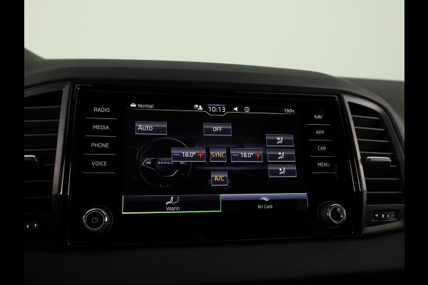Škoda Karoq Sportline Ultimate 1.5 TSI ACT 150 pk 7 versn. DSG | Wegklapbare Trekhaak | Travel Assist Pakket Plus | Virual Pedal | 19 Inch Velgen Sagitarius
