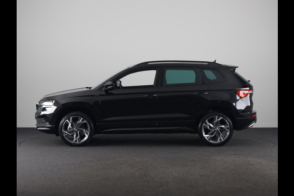 Škoda Karoq Sportline Ultimate 1.5 TSI ACT 150 pk 7 versn. DSG | Wegklapbare Trekhaak | Travel Assist Pakket Plus | Virual Pedal | 19 Inch Velgen Sagitarius