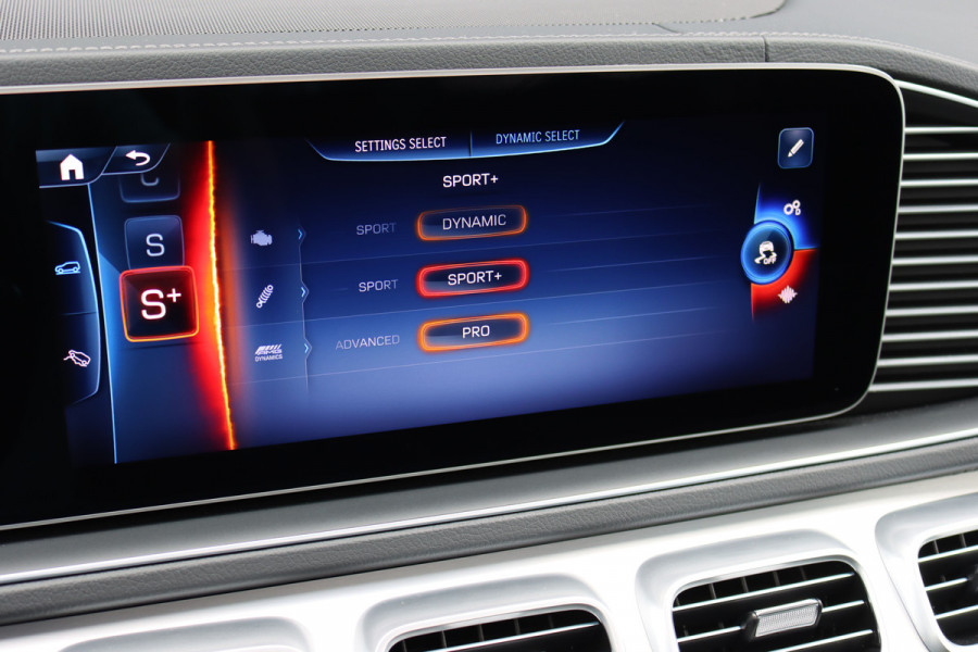 Mercedes-Benz GLE AMG 53 Hybrid 4MATIC+ Premium+ | Luchtvering | Stoelventilatie | Massage | Trekhaak | Burmester | Vlakkenverwarming | Soft-Close | Surround Camera | Nappa Leder | HUD |