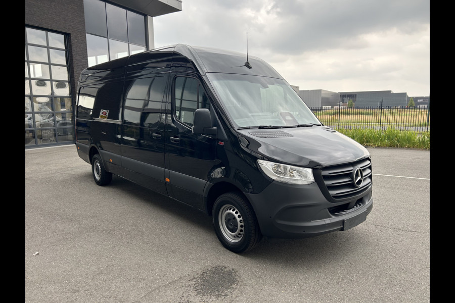 Mercedes-Benz Sprinter 317 CDI L3 H2 Pro / 3500KG Trekhaak / MBUX / Navigatie / Cruise control / Airco / 270 Graden achterdeuren