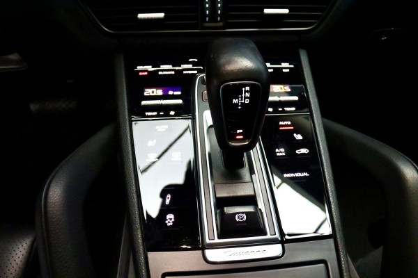 Porsche Cayenne Coupé 3.0 E-Hybrid|PSCB|SoftCl|18weg|SOH 91,58%