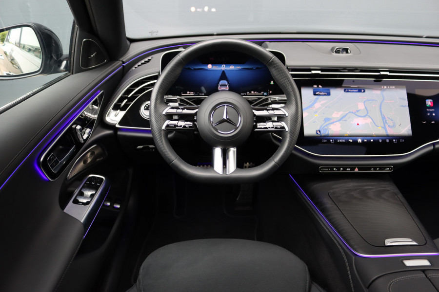 Mercedes-Benz E-Klasse 400 e 4MATIC AMG Line | Luchtvering | Achterasbesturing | Hyperscreen | Distronic+ | Trekhaak | Digital Light | HUD | Burmester | Achterbank Verwarmd |3D-Display |
