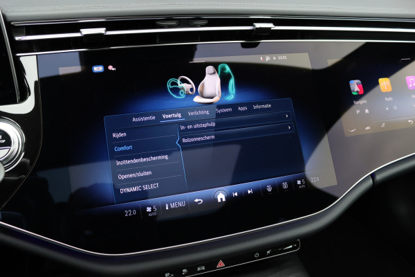 Mercedes-Benz E-Klasse 400 e 4MATIC AMG Line | Luchtvering | Achterasbesturing | Hyperscreen | Distronic+ | Trekhaak | Digital Light | HUD | Burmester | Achterbank Verwarmd |3D-Display |