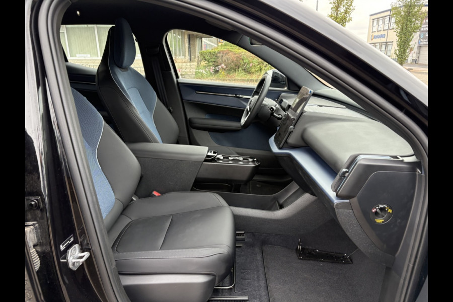 Volvo EX30 Single Core 51 kWh