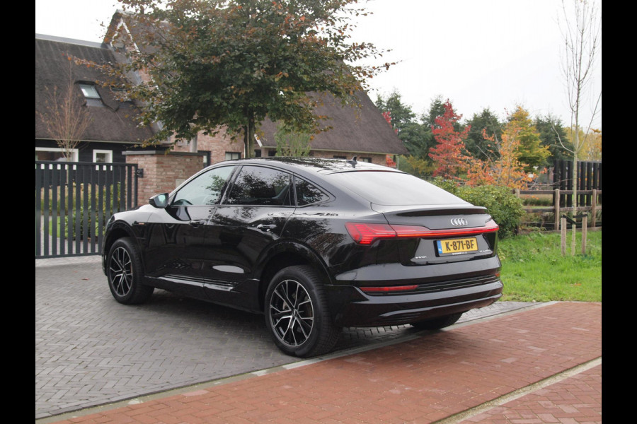 Audi e-tron Sportback 55 quattro edition 95 kWh | SOH 92% | DAB | Black Optic | Parkeersensoren | NL-Auto |