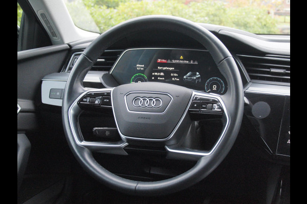 Audi e-tron Sportback 55 quattro edition 95 kWh | SOH 92% | DAB | Black Optic | Parkeersensoren | NL-Auto |