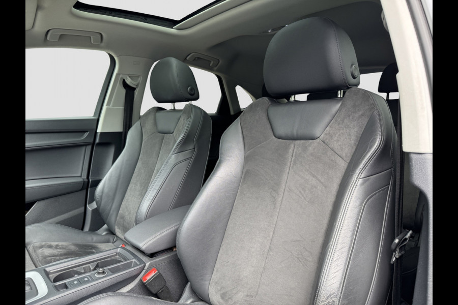 Audi Q3 Sportback 45 TFSI e S-line | Pano | Camera | LED | Black Optic | 20 inch | ACC | Navi | Dealer onderhouden