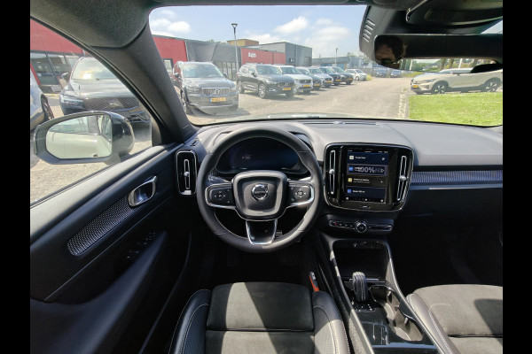 Volvo XC40 P8 AWD 408PK R-Design | SoH 91% | BLIS | PDC V+A | Elektr. Kofferklep | Stoel/Stuur verwarm. | Camera Achter | Carplay |
