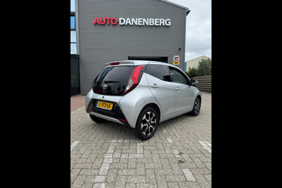 Toyota Aygo 1.0 VVT-i x-joy Nieuwe APK GARANTIE, AUTOMAAT!!!!