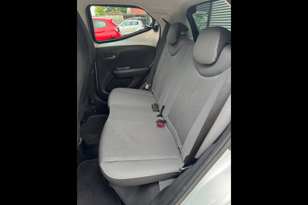 Toyota Aygo 1.0 VVT-i x-joy Nieuwe APK GARANTIE, AUTOMAAT!!!!