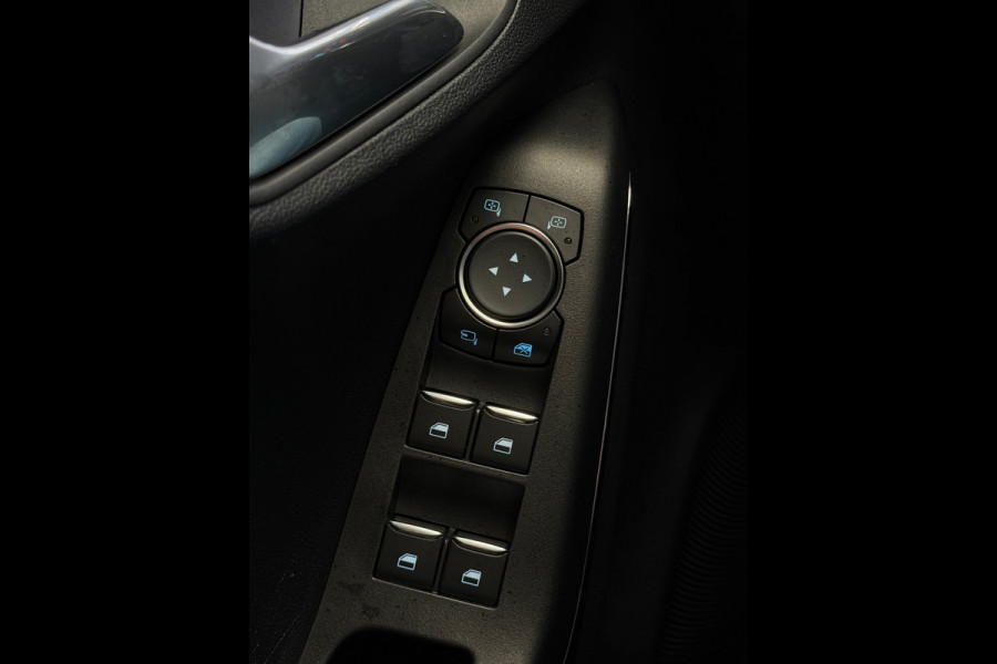 Ford Puma 1.0 EcoBoost Hybrid Titanium CarPlay Massage