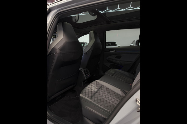 Volkswagen Golf Variant 1.5 eTSI 3x R-Line CarPlay Panorama Camera