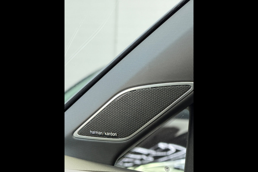 Volkswagen Golf Variant 1.5 eTSI 3x R-Line CarPlay Panorama Camera