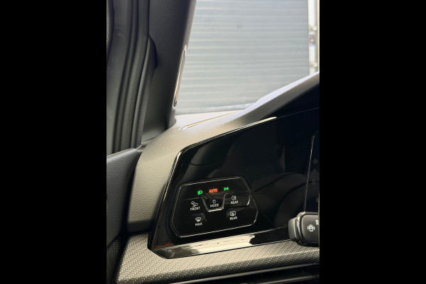 Volkswagen Golf Variant 1.5 eTSI 3x R-Line CarPlay Panorama Camera