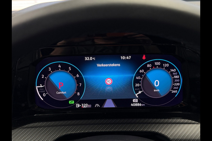 Volkswagen Golf Variant 1.5 eTSI 3x R-Line CarPlay Panorama Camera