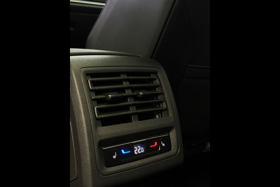 Volkswagen Golf Variant 1.5 eTSI 3x R-Line CarPlay Panorama Camera