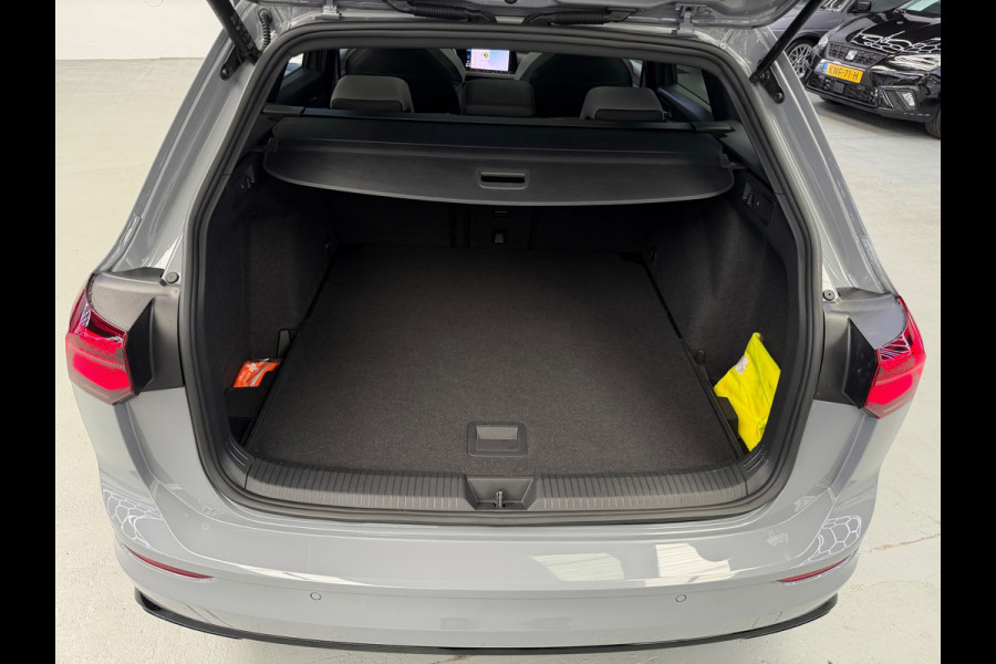 Volkswagen Golf Variant 1.5 eTSI 3x R-Line CarPlay Panorama Camera