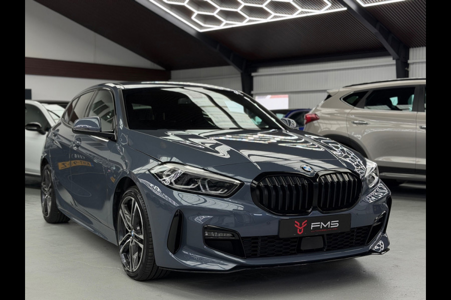 BMW 1-serie 120i M-Pakket CarPlay Camera