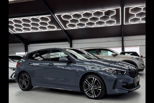 BMW 1-serie 120i M-Pakket CarPlay Camera
