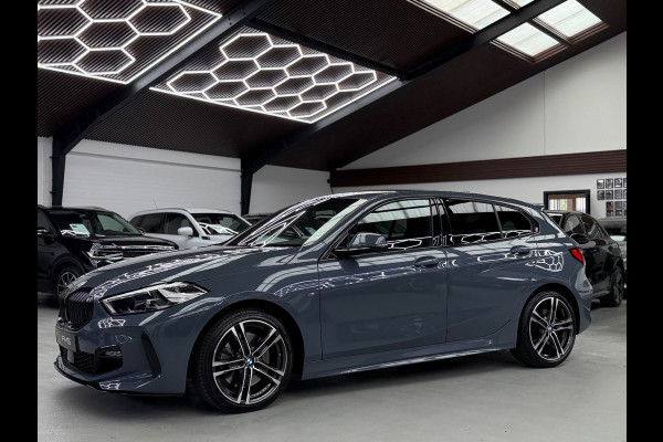 BMW 1-serie 120i M-Pakket CarPlay Camera
