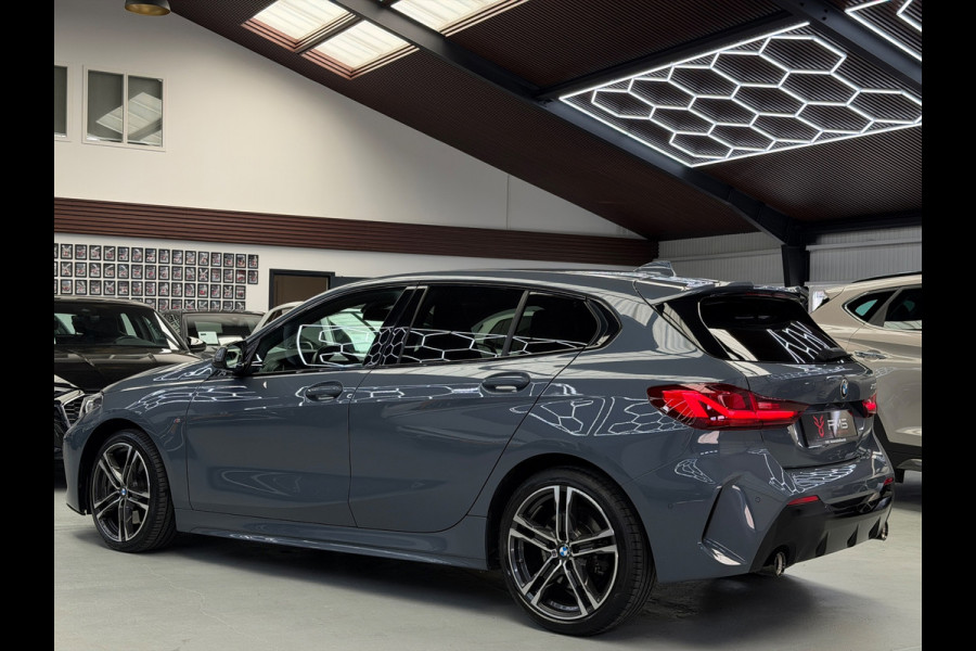 BMW 1-serie 120i M-Pakket CarPlay Camera