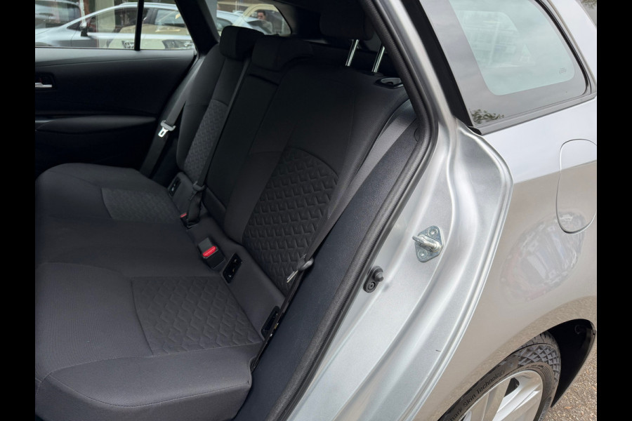 Toyota Corolla Touring Sports Hybrid 140 1.8 Hybrid Comfort, navi, Rijklaarprijs / 12 mnd Bovag garantie