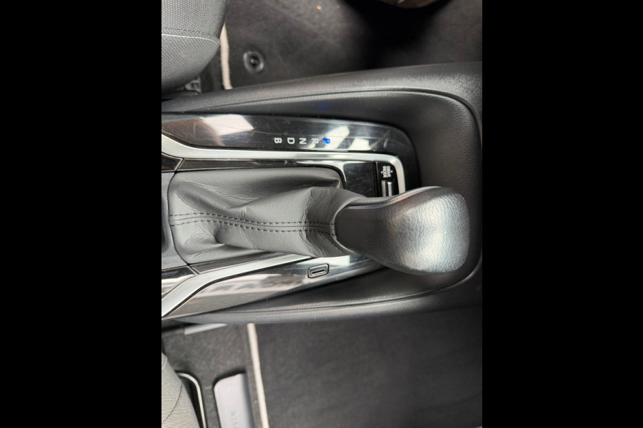 Toyota Corolla Touring Sports Hybrid 140 1.8 Hybrid Comfort, navi, Rijklaarprijs / 12 mnd Bovag garantie