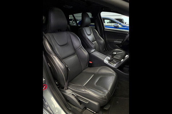 Volvo V60 2.0 T4 R-Design Camera Schuifdak Trekhaak
