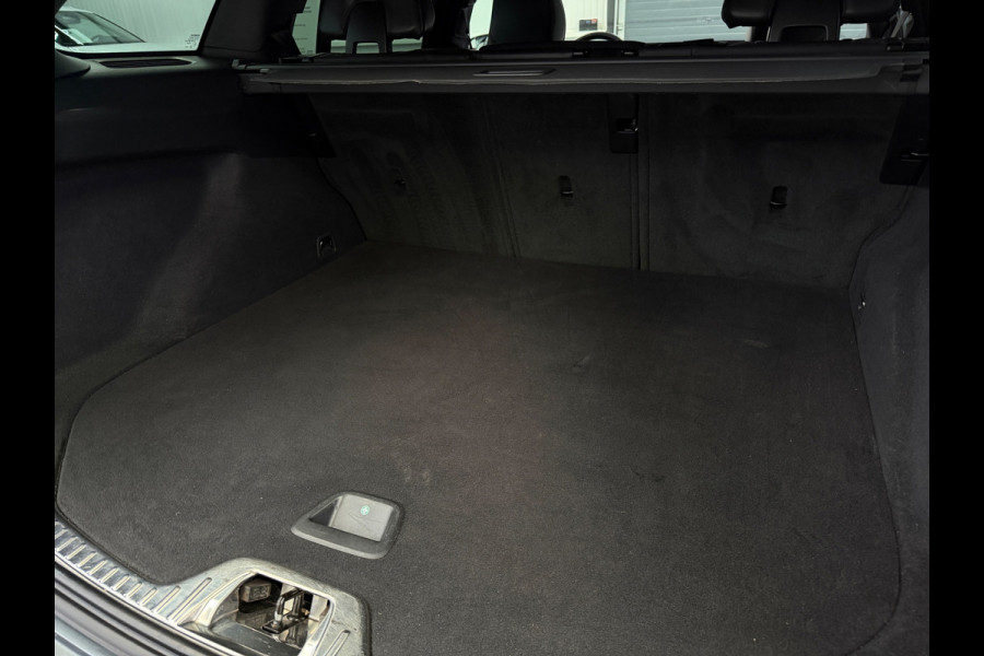 Volvo V60 2.0 T4 R-Design Camera Schuifdak Trekhaak