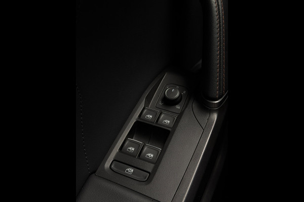 CUPRA Formentor 1.4 e-Hybrid VZ 245pk Performance CarPlay 360 Camera