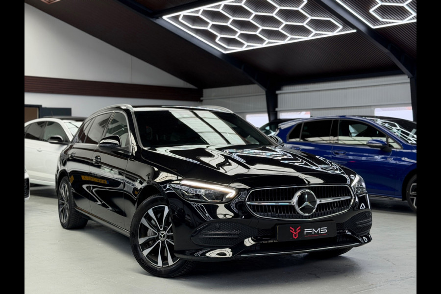 Mercedes-Benz C-Klasse Estate 300 e Luxury Line Camera CarPlay BTW